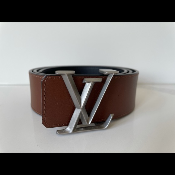 Authentic Men LV Belt - Picture 2 of 3